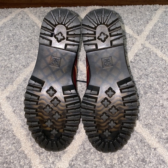 Dr. Martens Leona Platform Cherry Red Oxblood Boots RARE COLOR - Picture 5 of 7